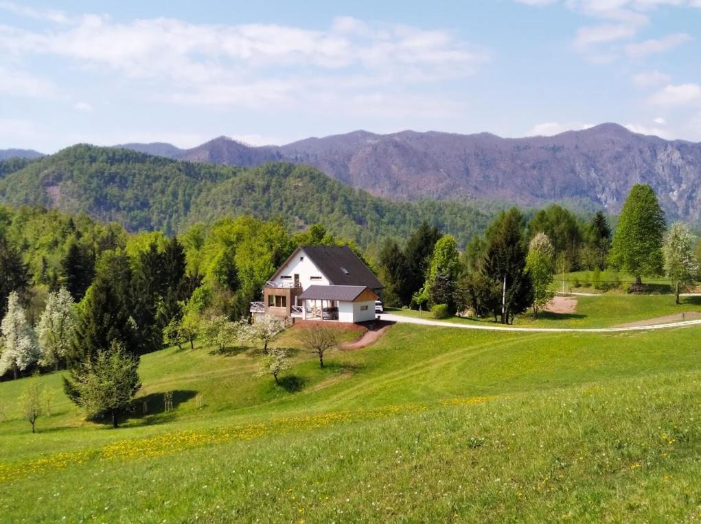 Na Kupcku Estate "Nature Reatreat & Wellness" Idrija Exteriér fotografie